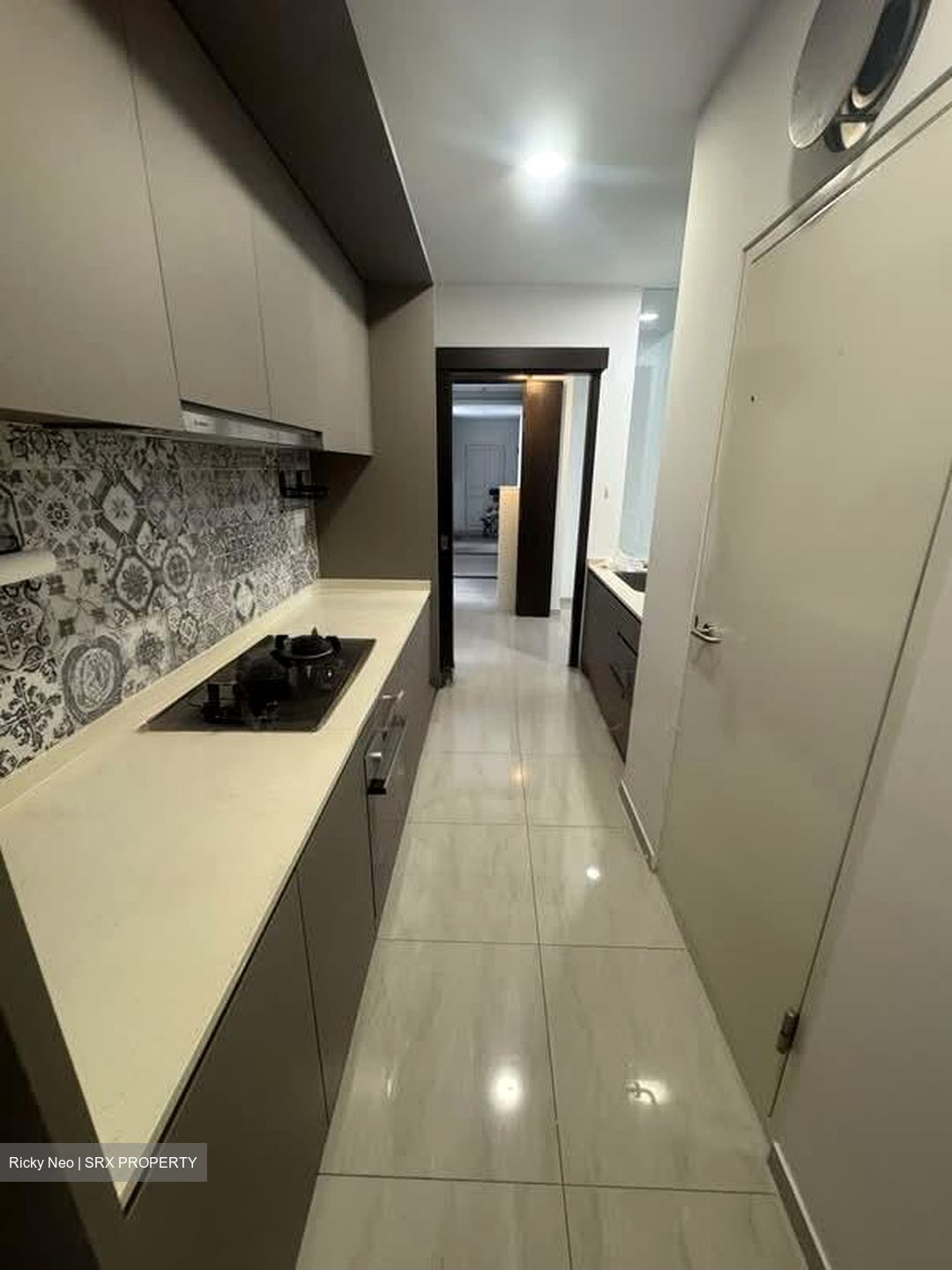 Carpmael 38 (D15), Condominium #584559881